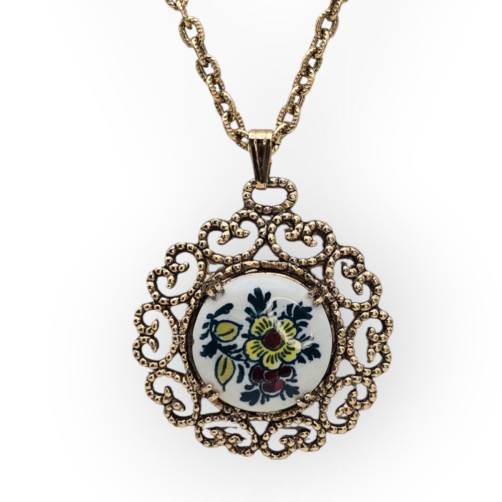 Delft Hand Painted Ceramic Floral Pendant Necklace – European Folk Vintage